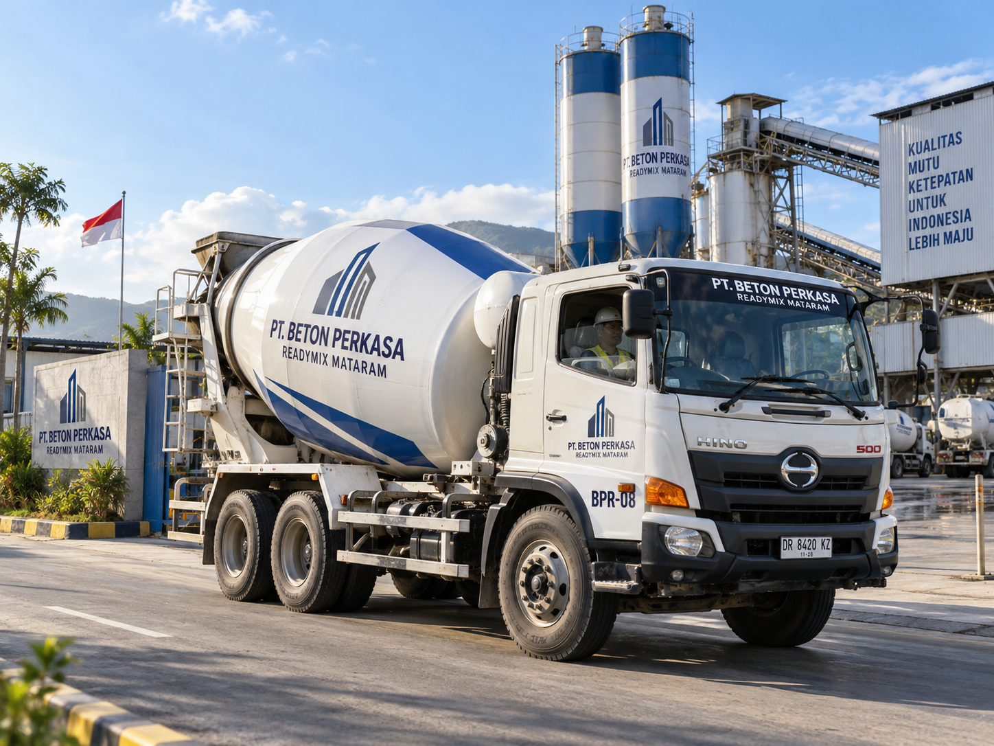 Armada Truck Mixer BPR-08 keluar dari Batching Plant PT. Beton Perkasa Readymix Mataram